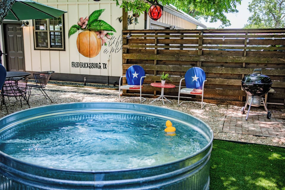 Backyard Sitting areas w/Cowboy Pool
