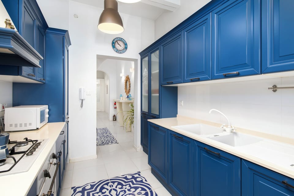 Apartment, Sea View | Private kitchen | Toaster