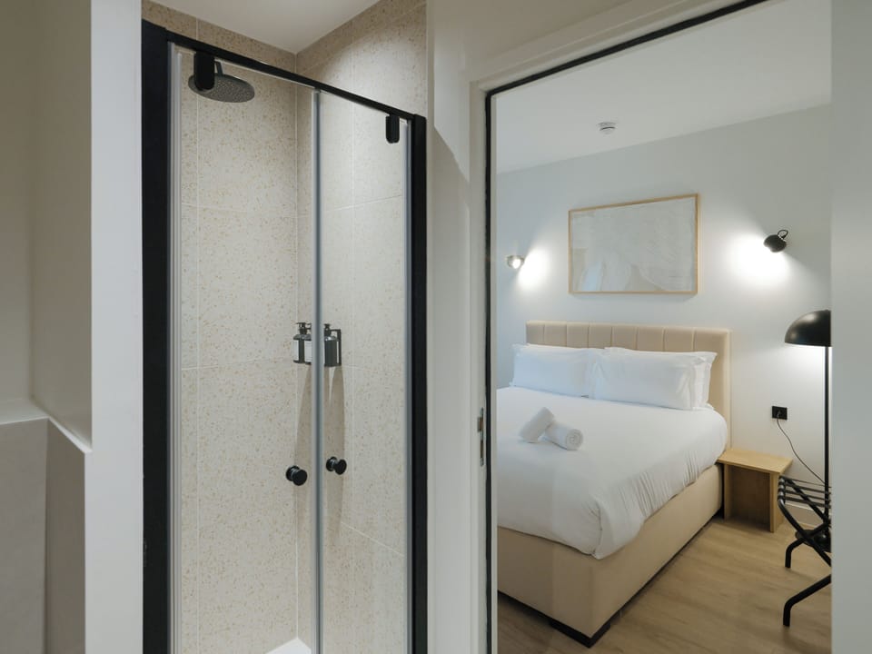 Standard Double Room | Free WiFi, bed sheets