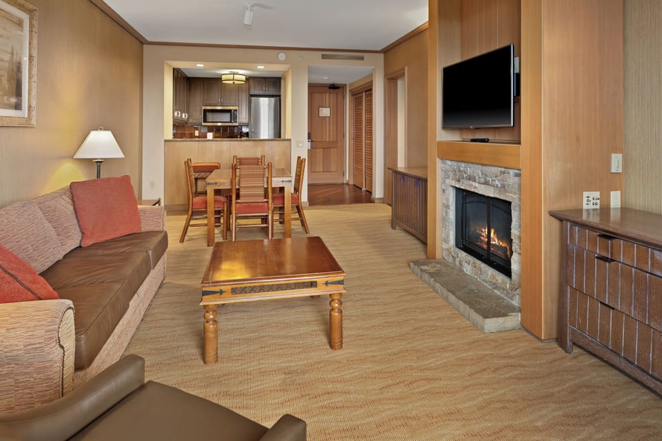 Spacious open layout connecting the living room, dining area, and fully equipped kitchen — ideal for entertaining, family meals, or simply enjoying time together.