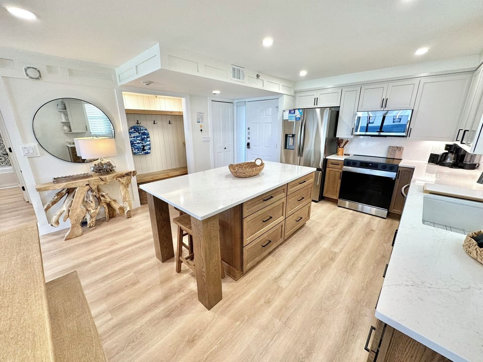 Fully stocked kitchen
