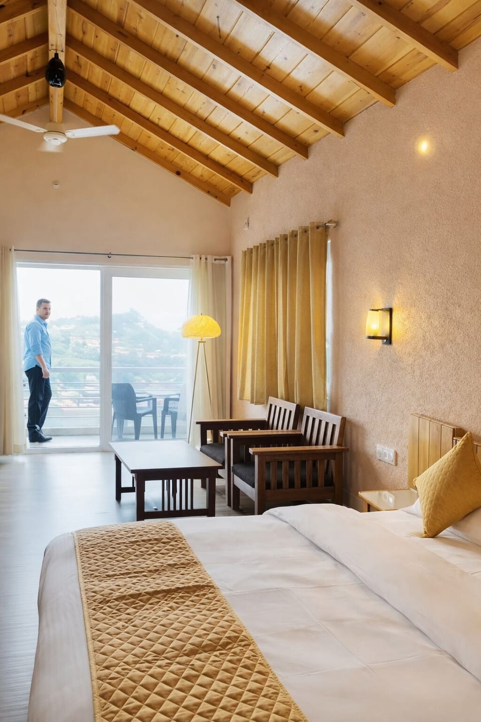 Deluxe Double Room, Lake View | Hypo-allergenic bedding, desk, soundproofing, free WiFi