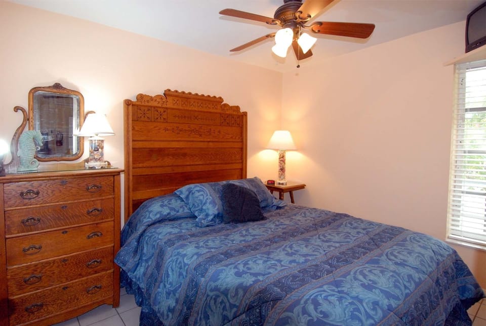 Cottage, 1 Bedroom | 1 bedroom, individually decorated, individually furnished