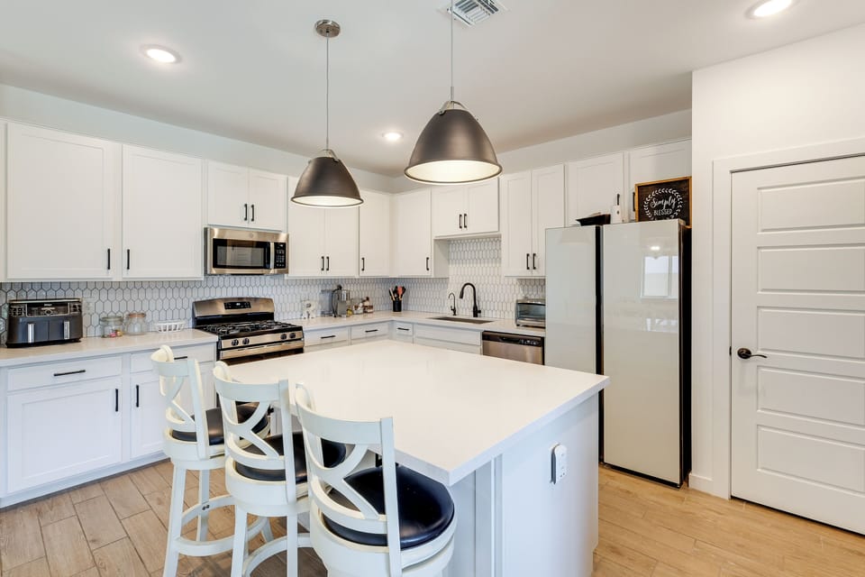 House (2 Bedrooms) | Interior