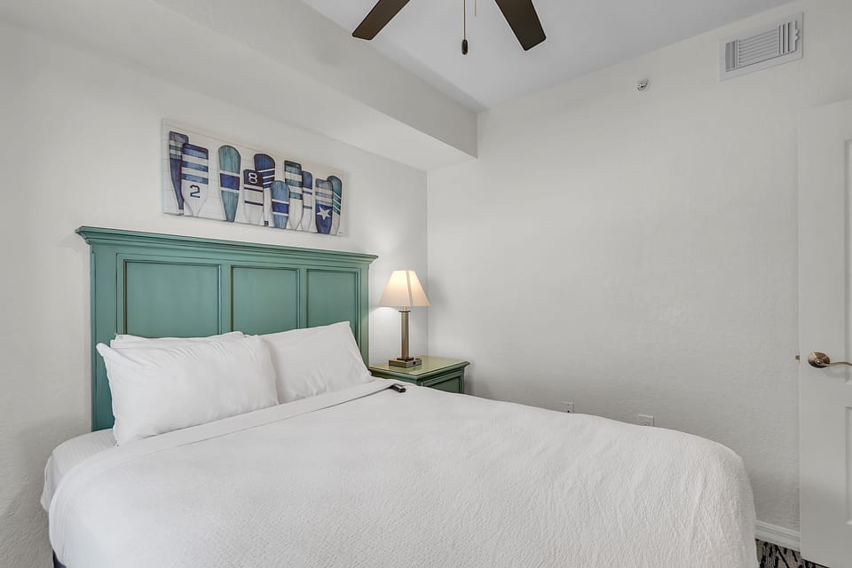 Guest Bedroom with Queen Bed