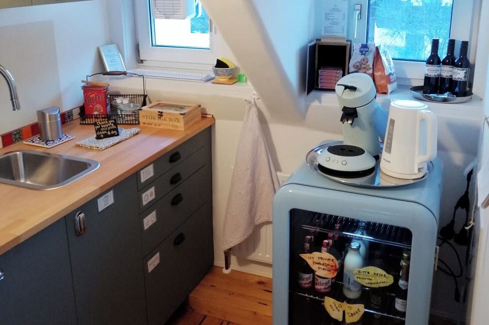 Fridge, microwave, dishwasher, highchair