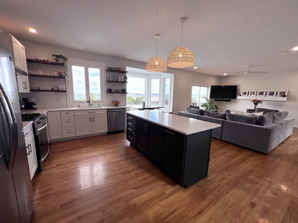 Open Concept Living / Dining / Kitchen Lake Views