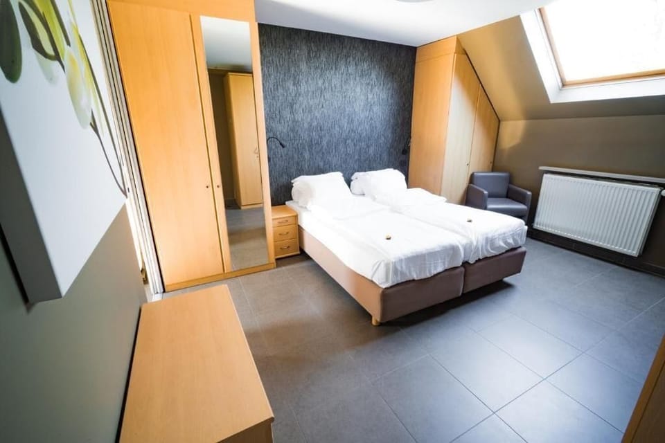 Deluxe Double Room | Desk, laptop workspace, blackout drapes, soundproofing