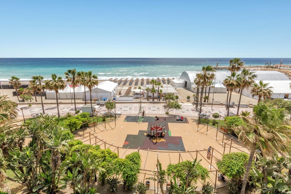Rocío Beach Apartment, Marbella -  beachfront Apartment for rent in Marbella