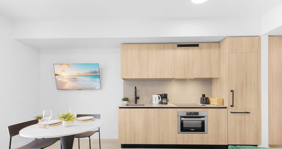 Studio - Dining - Kitchen 
