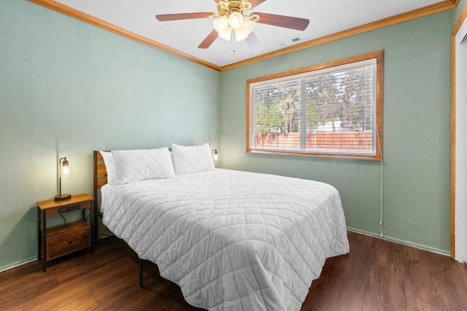 Basic House, Patio, Mountain View | WiFi (free)