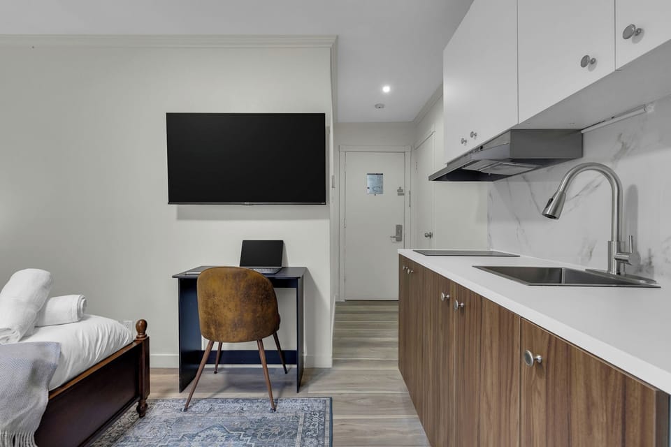 Classic Studio | Interior
