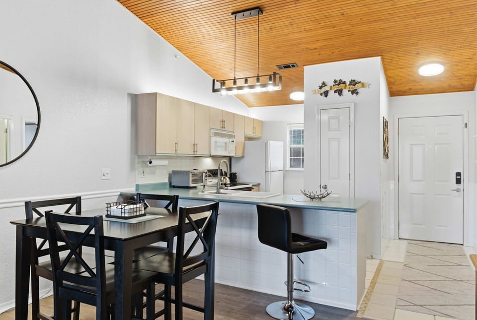 Make mealtime memories together in the inviting dining area​