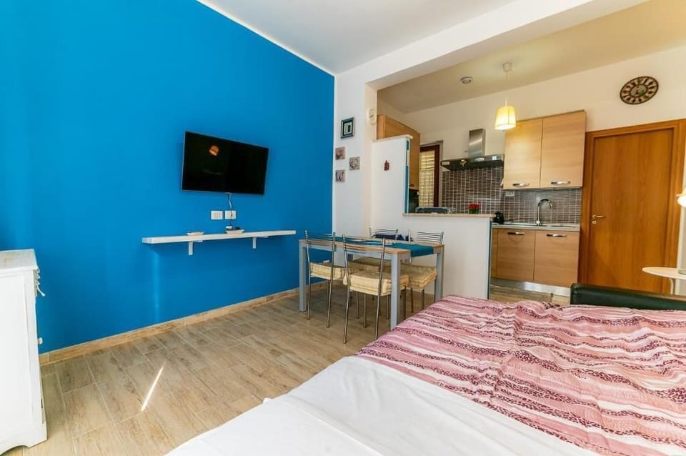 Apartment, Sea View | Soundproofing, bed sheets