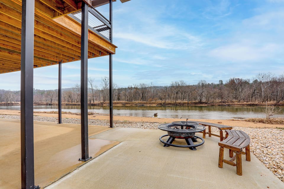 Van Buren Vacation Rental | 2BR | 3BA | 1,728 Sq Ft