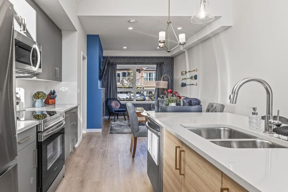 Spacious kitchen area.