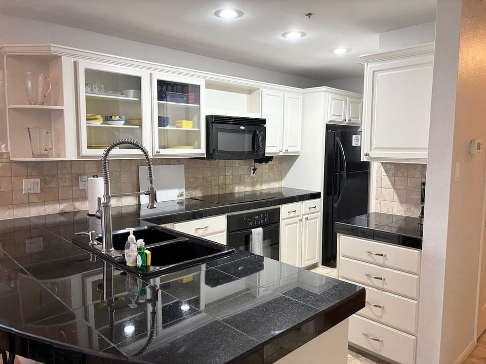 Full Size Washer/Dryer off Kitchen Area