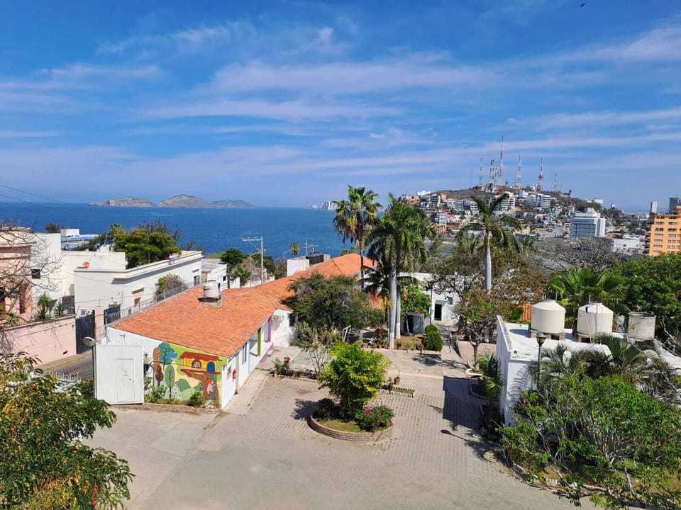 Deluxe Double Room, Balcony, Sea View | Free WiFi, bed sheets