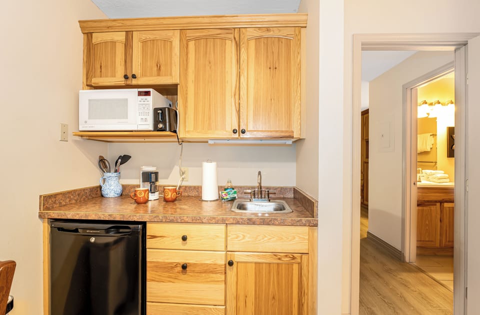 Kitchenette.