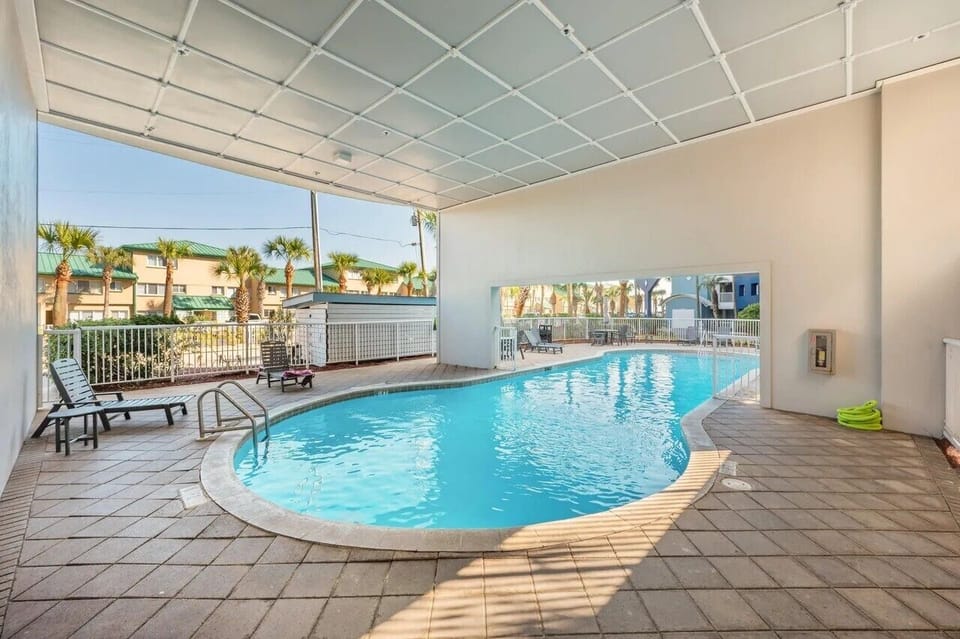 Indoor | Outdoor Pool