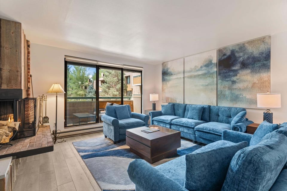 Updated furniture, flooring, paint and decor throughout Riverview 22