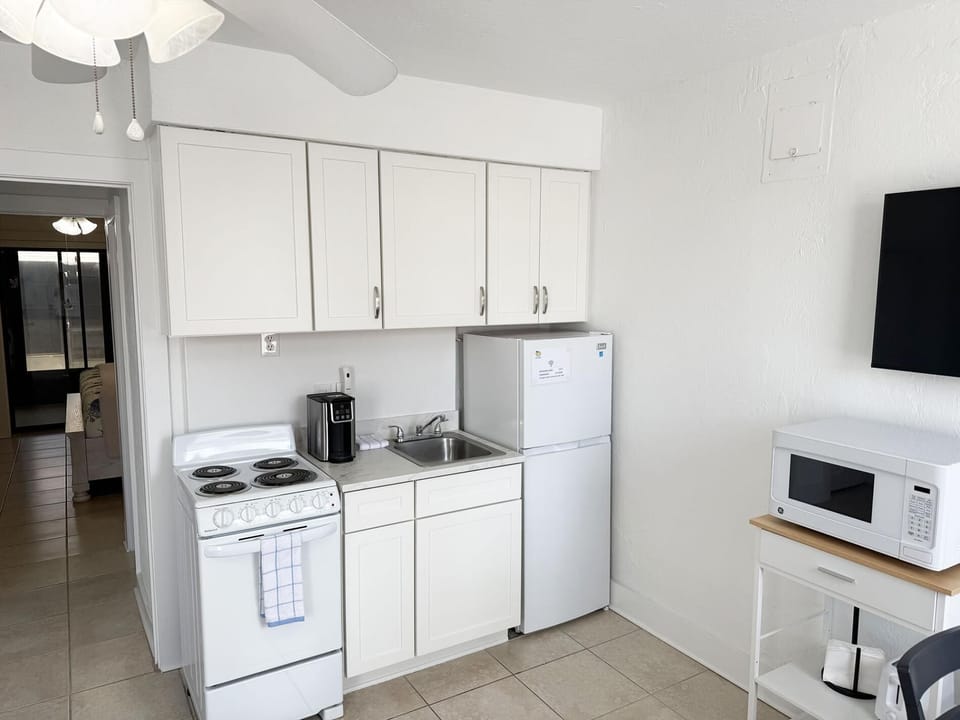 Venice Villas 1BR – Paradiso King Retreat (7339)