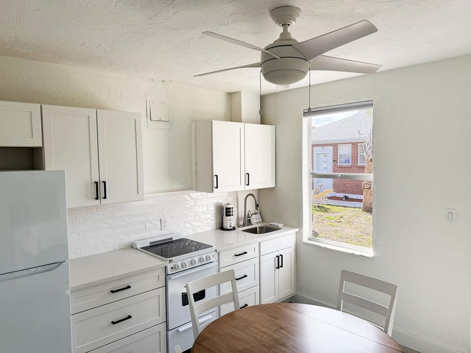 Venice Villas 1BR – King & Lanai Sleeps 4 (7153)