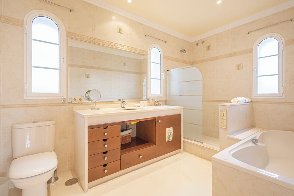 Ensuite Bathroom