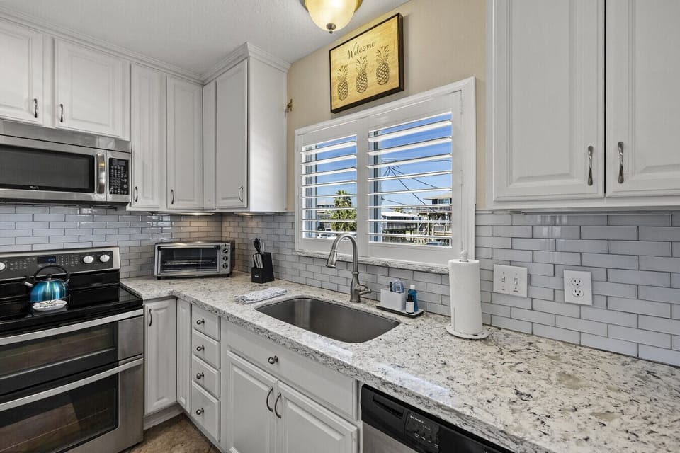 Enjoy cooking with a view in this light-filled space