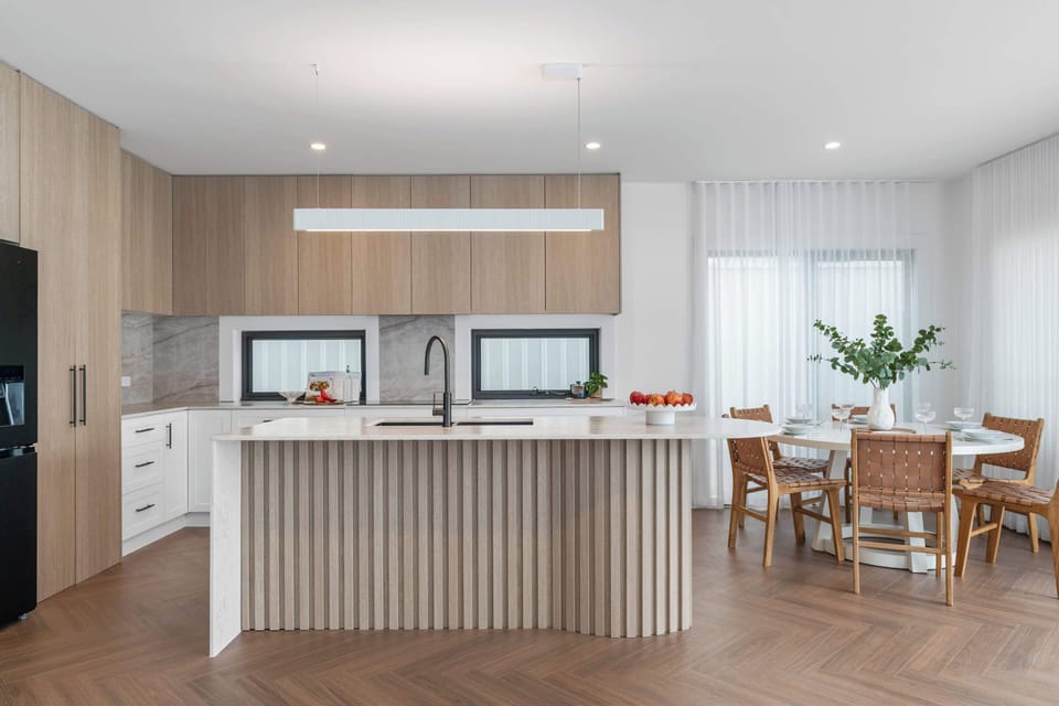 Full kitchen
