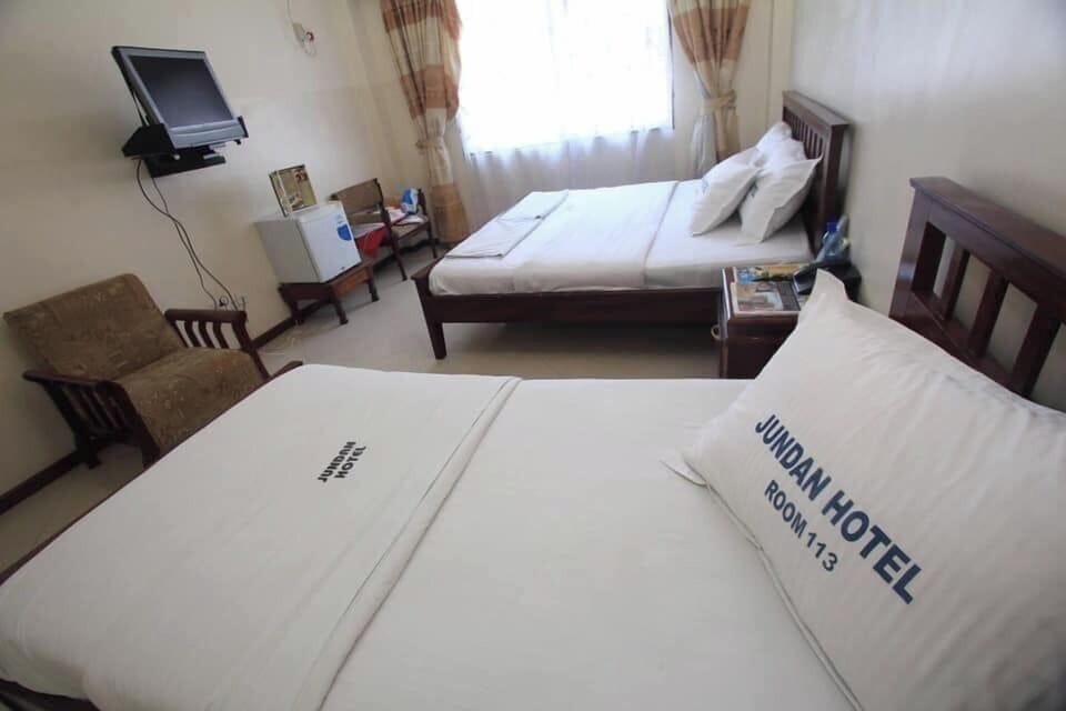 Deluxe Twin Room | Free WiFi, bed sheets