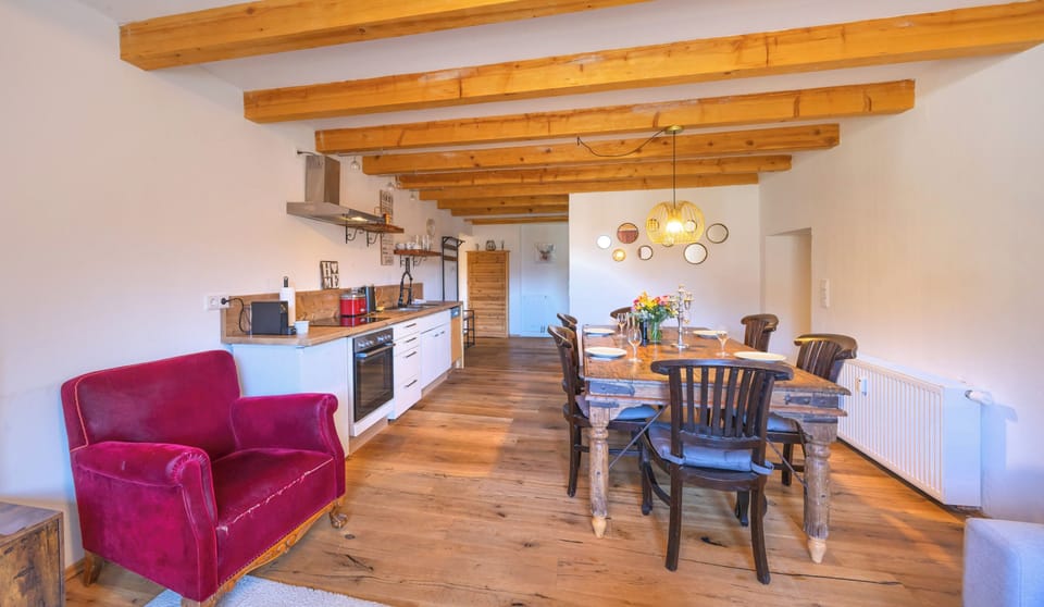 GM-Stays: Wellness Apt - Private Sauna und Garten , Reinigungsgebühr : 115 Euro | Private kitchen | Espresso maker, coffee/tea maker, electric kettle