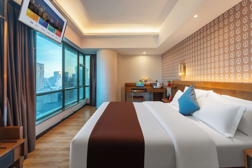 Economy Double Room, City View | Egyptian cotton sheets, premium bedding, down comforters, pillowtop beds