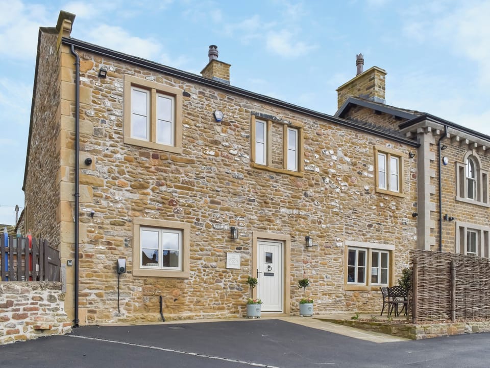 Exterior | Cross Keys Cottage, Skipton