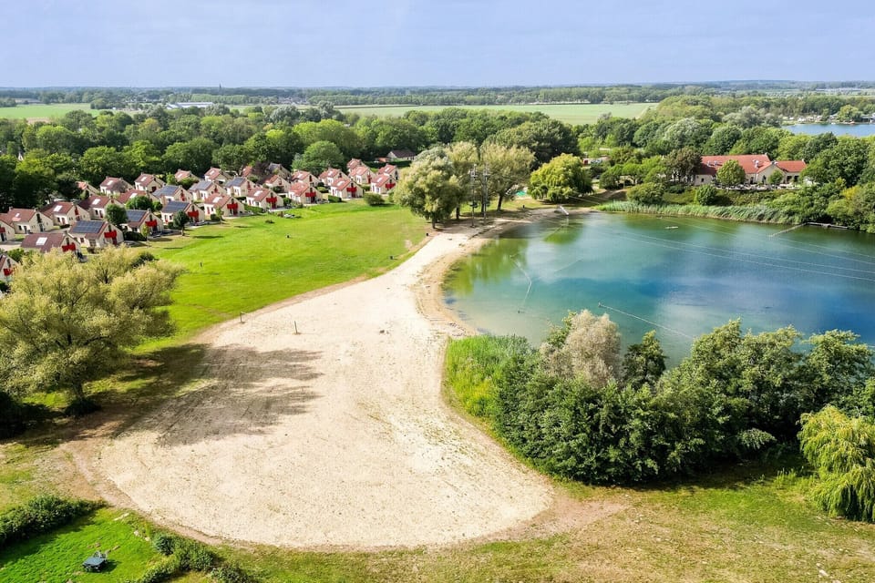 Surroundings [summer] (1-5 km)