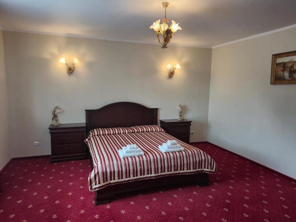 Family Apartment, Garden View | Free WiFi, bed sheets