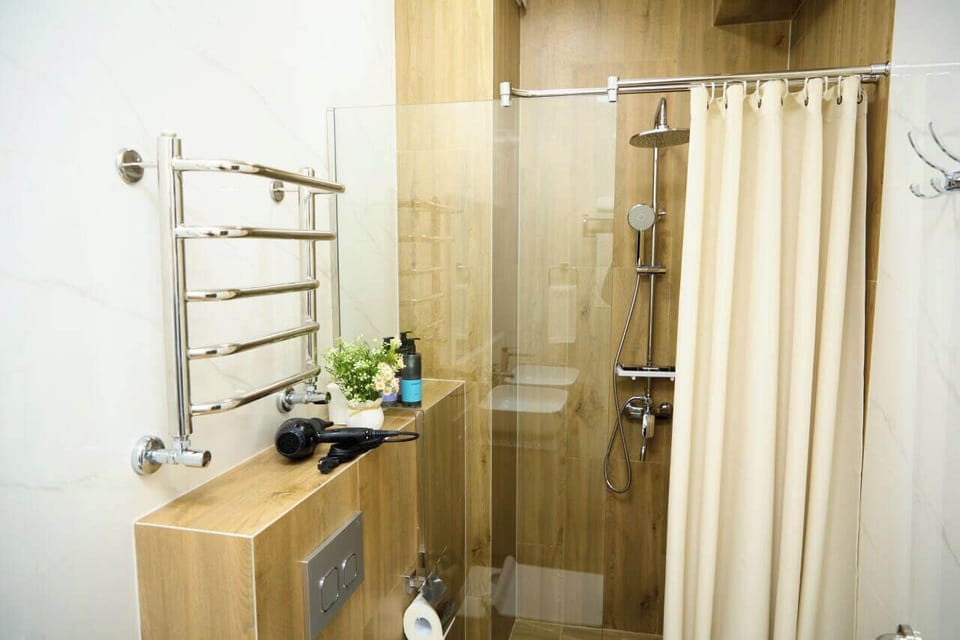 Double or Twin Room | Bathroom | Hair dryer, slippers, towels, soap
