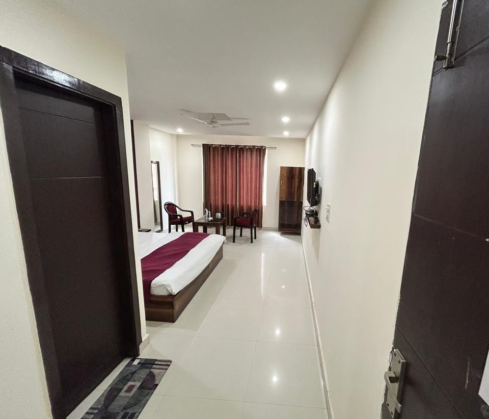 Standard Room | Free WiFi