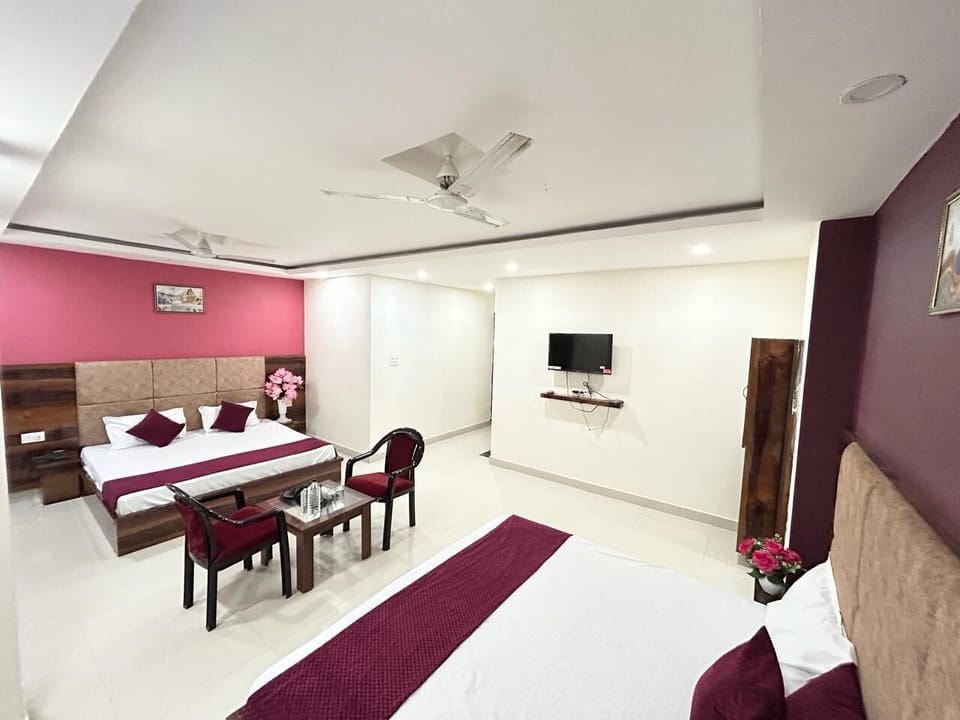 Family Room | Free WiFi