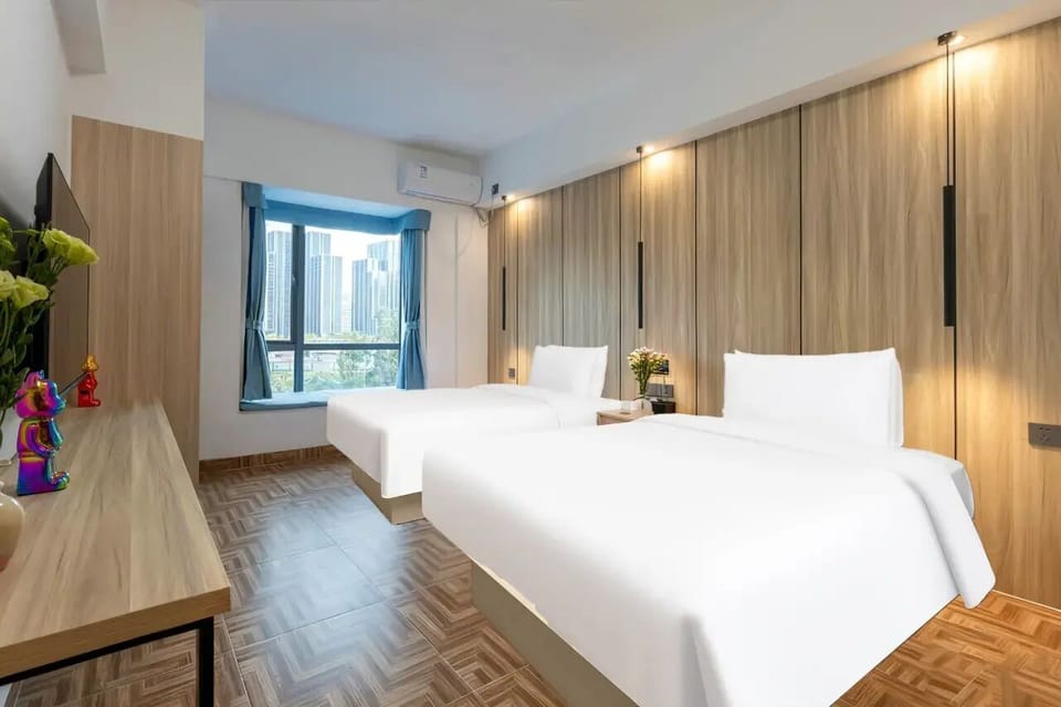 Scenic View Twin Room | Laptop workspace, free WiFi