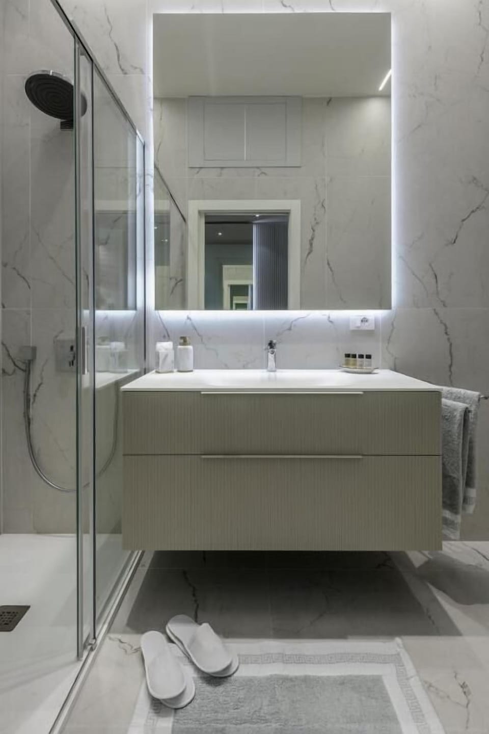 Deluxe Apartment, Balcony, Courtyard View | Bathroom | Bidet
