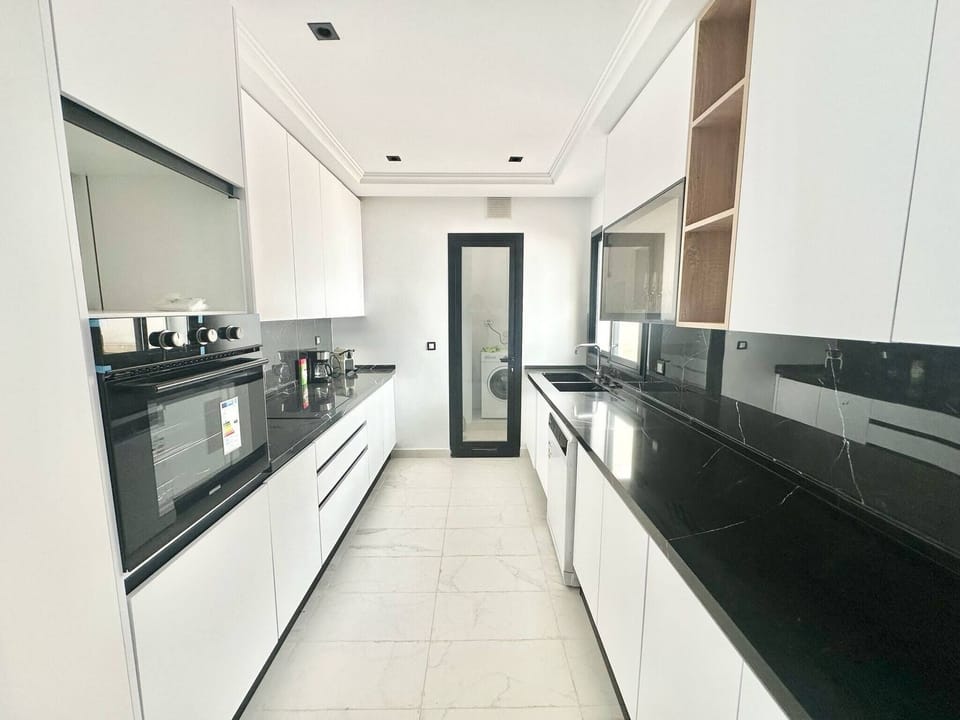 Apartment, 3 Bedrooms, Smoking, Balcony | Interior