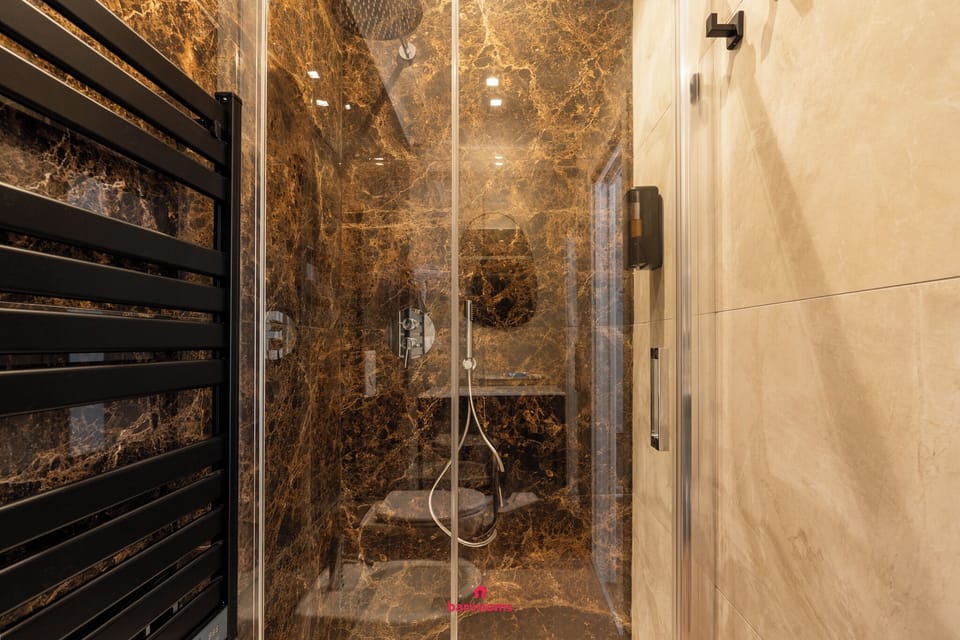 Standard Double Room | Bathroom | Shower, hair dryer, towels, soap