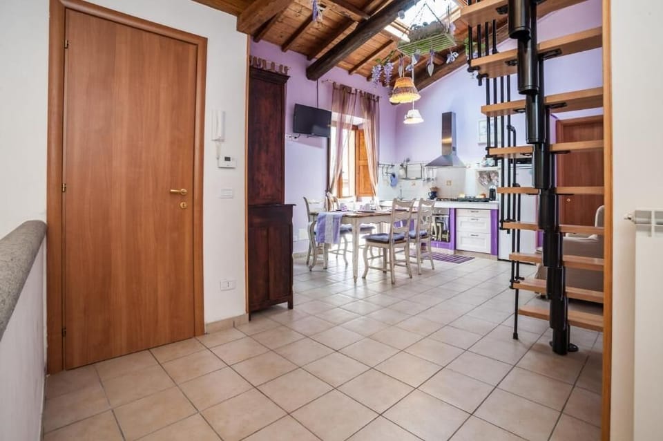 Suite, City View | Dining