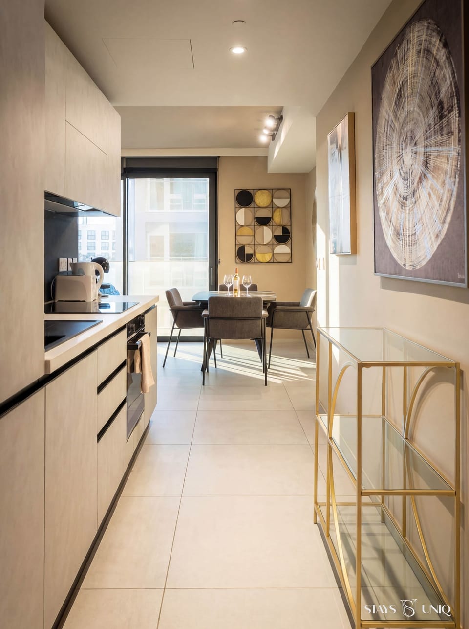 Full Kitchen