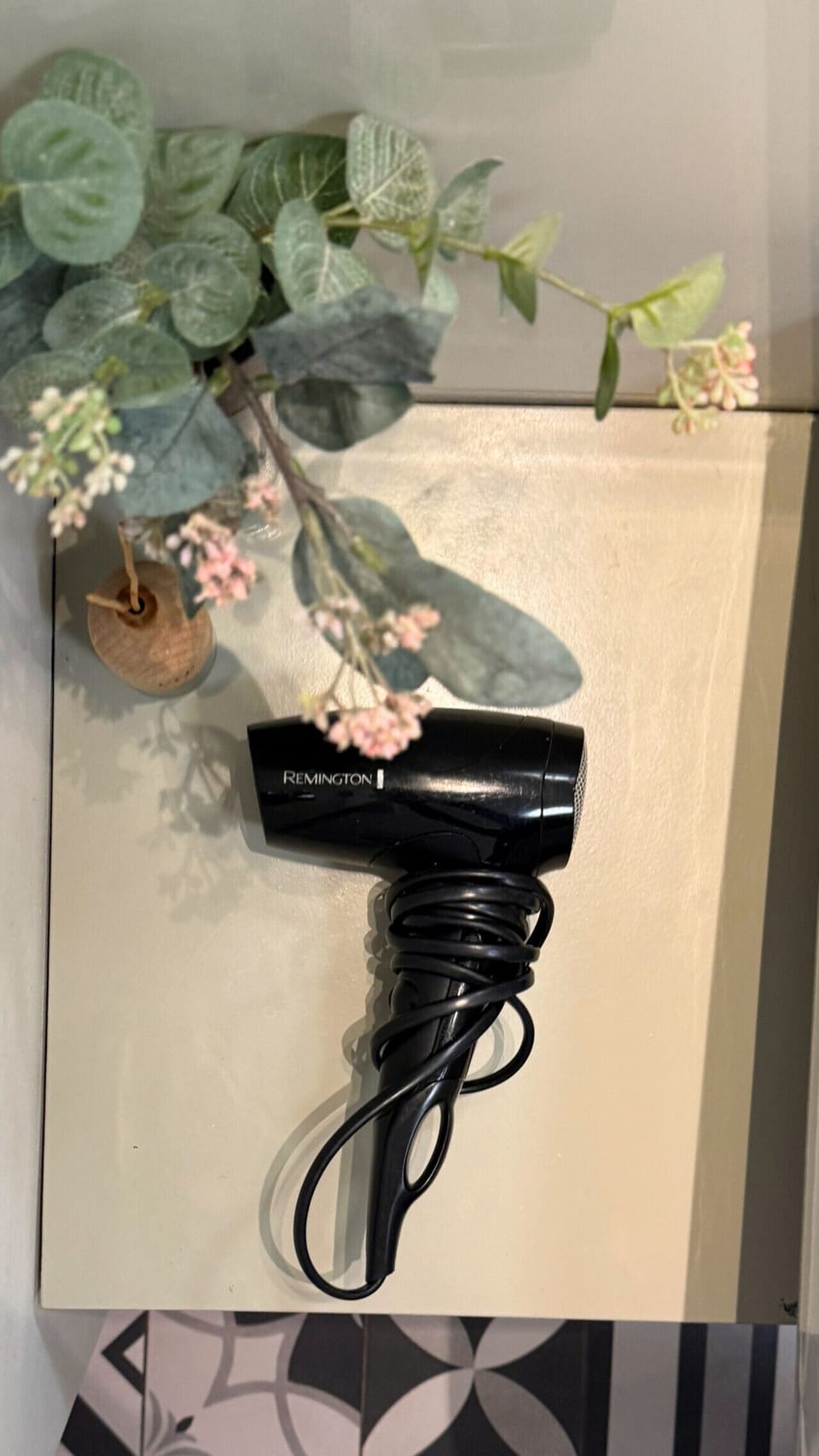 Hair dryer