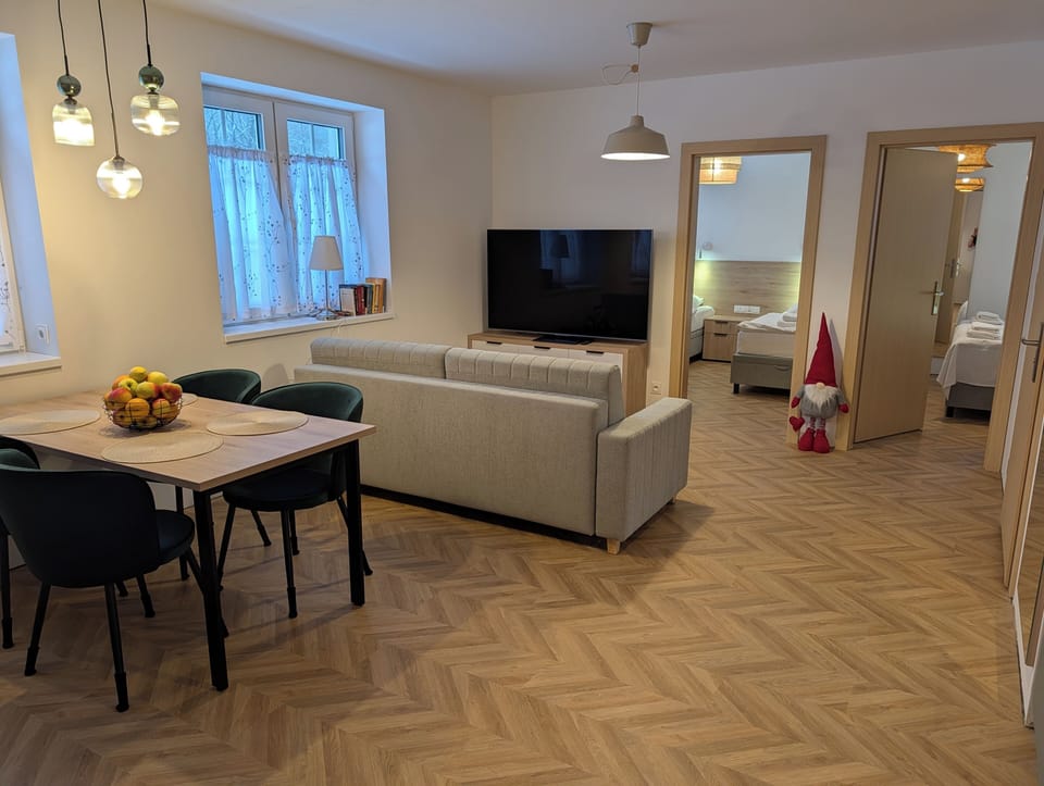 Deluxe Suite | Free WiFi