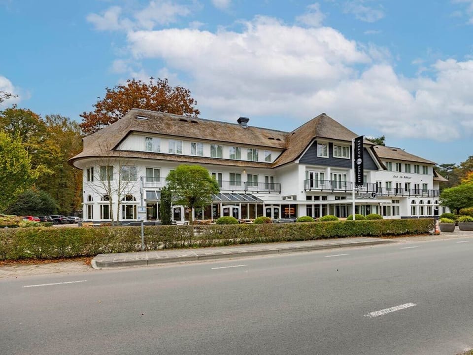 Arrive to charming architecture and a welcoming, countryside setting.