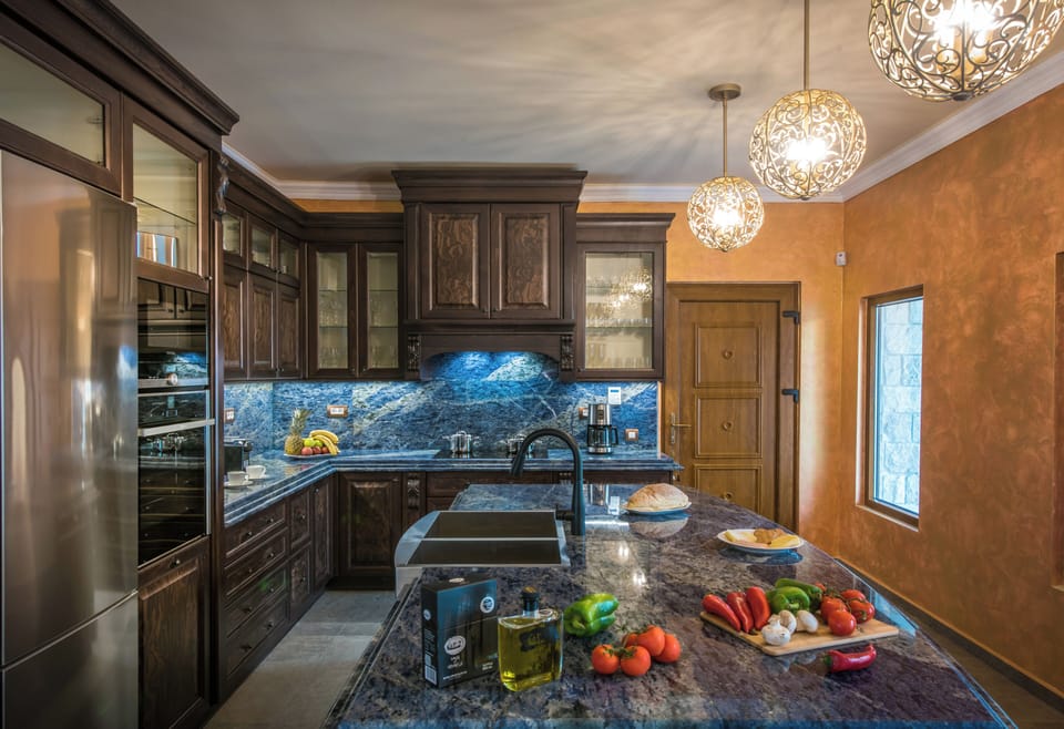 Villa, Balcony, Courtyard View | Private kitchen | Fridge, microwave, oven, stovetop