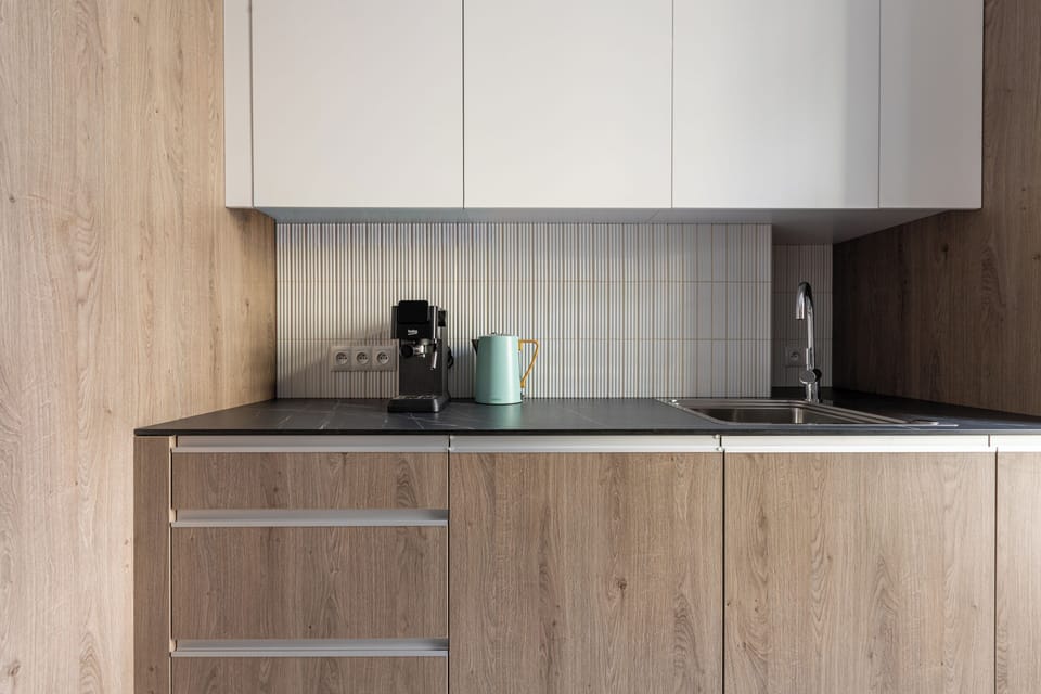 Griddle, freezer, kitchen islands